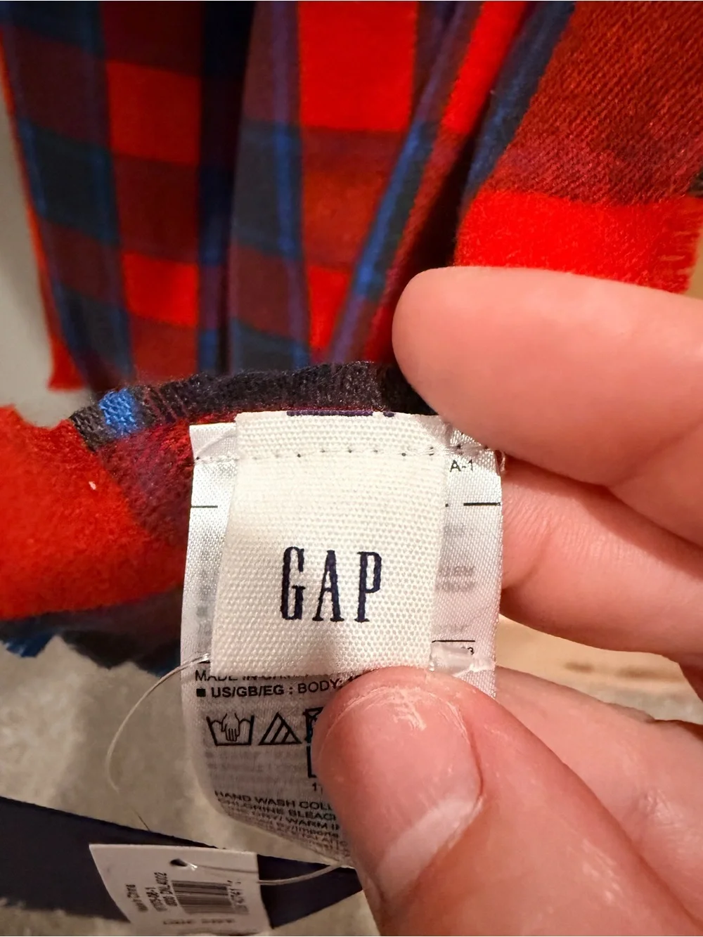 NWT GAP Recycled Cozy Scarf Red Blue Plaid Buffalo Check Fringe $29.95 One Size